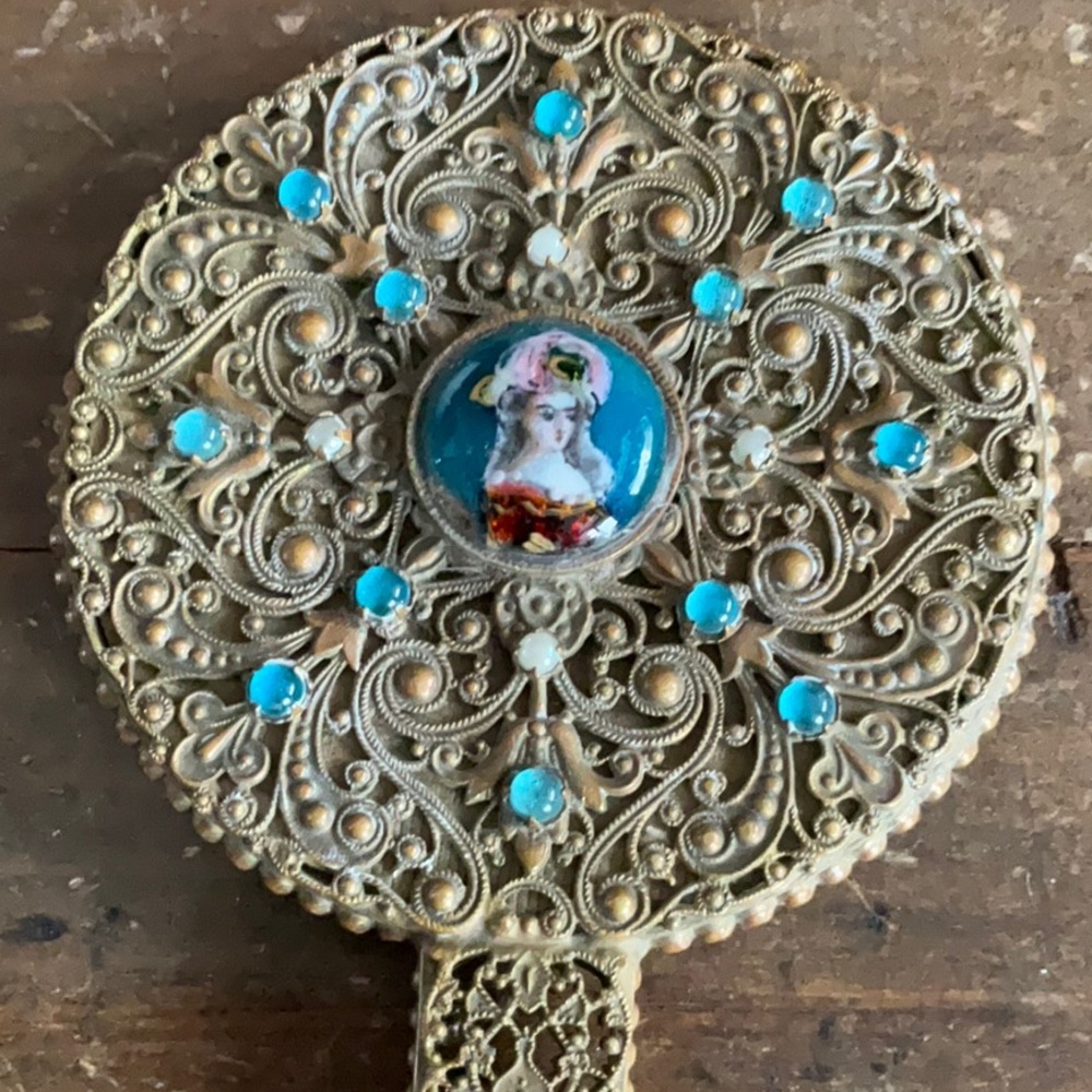 Beautiful Vintage Hand Mirror - Picture 2 of 6